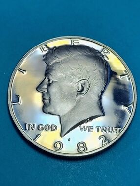 1982-S Proof Kennedy Half Dollar From US Mint Set. #0522